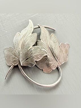Beau Sterling Silver Leaves Pin Brooch VINTAGE